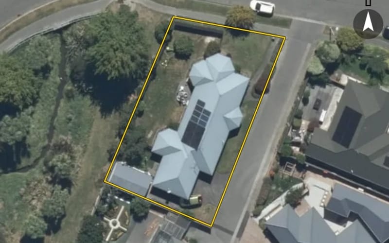 27 Showgate Avenue