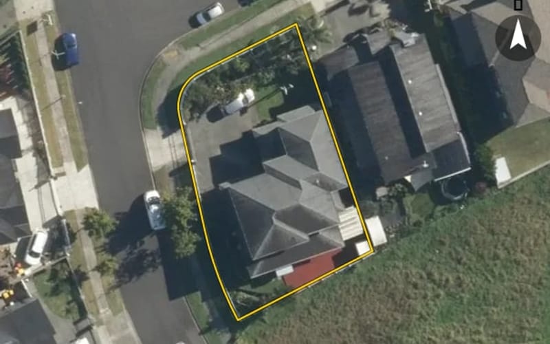 24 Irongate Avenue