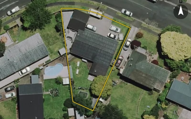 11 Sunnyhills Avenue