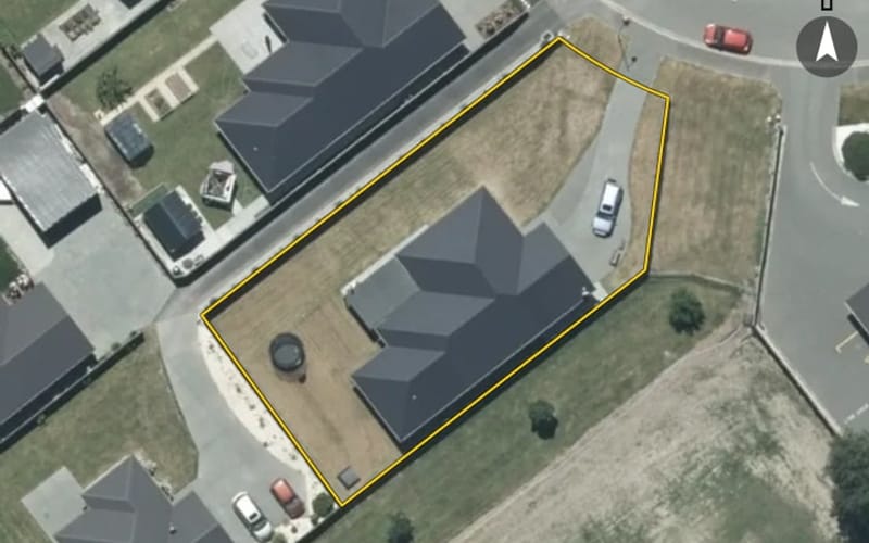 11 Roxburgh Place