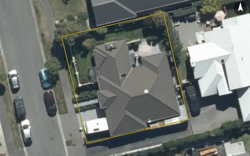 28 Foresters Crescent