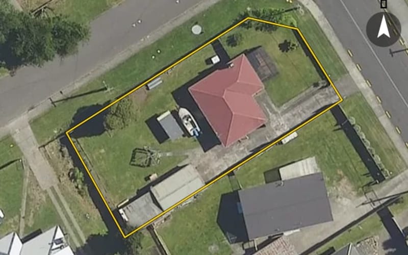 34 Thomas Crescent