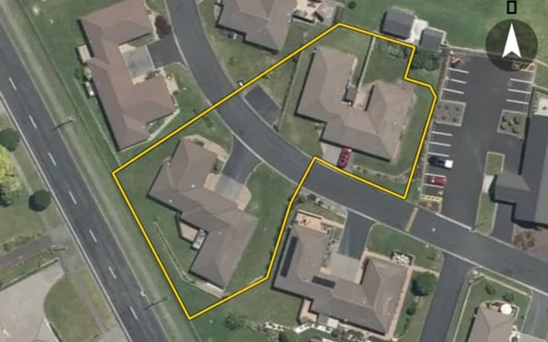 2 Seales Road