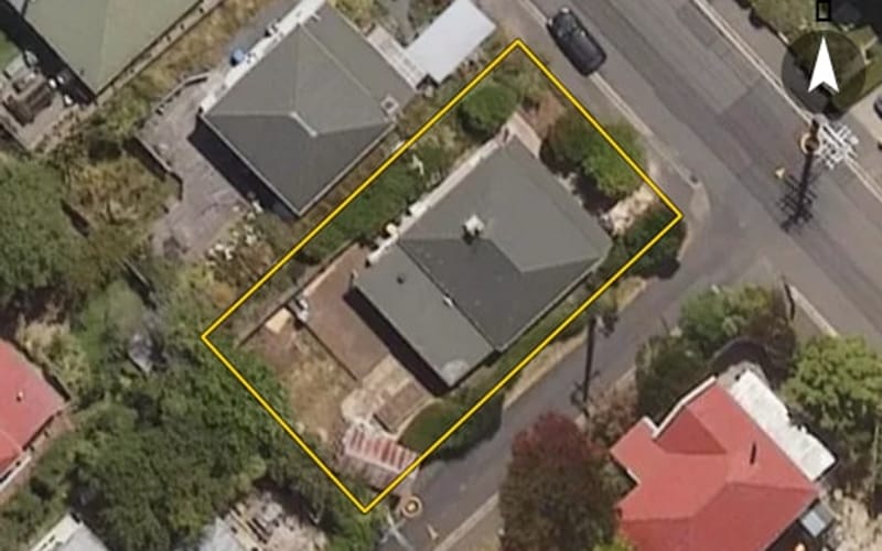 84 Blacks Road