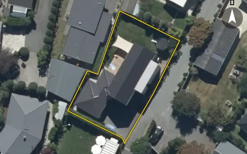 13 Hadlow Place