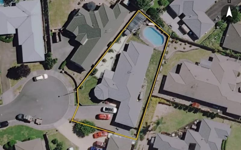12 Flora Way