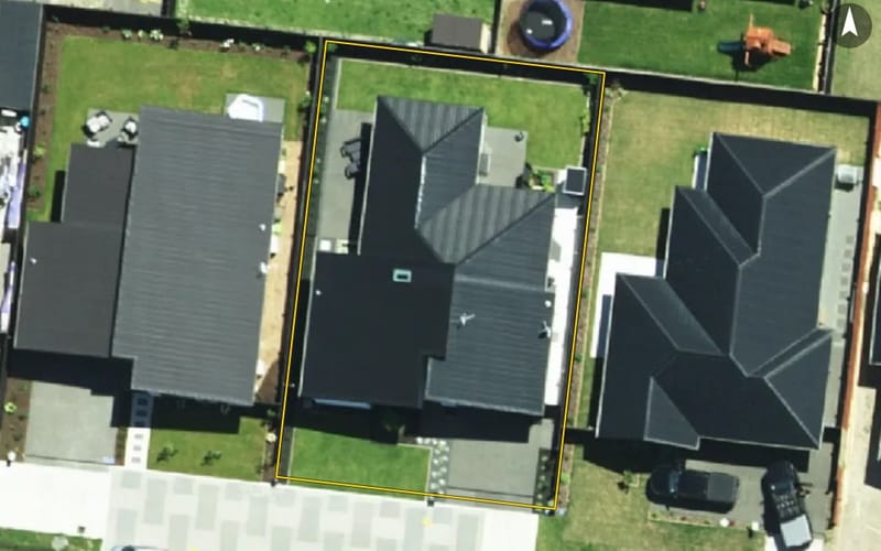 16 Orchiston Way