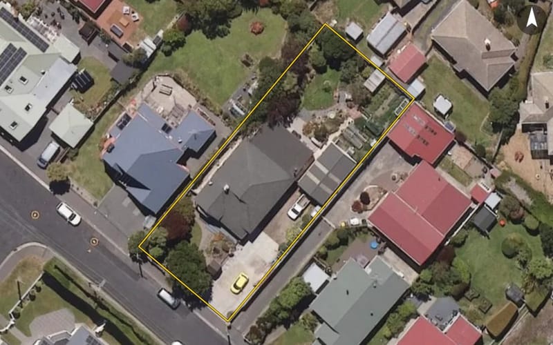 7 Duckworth Street