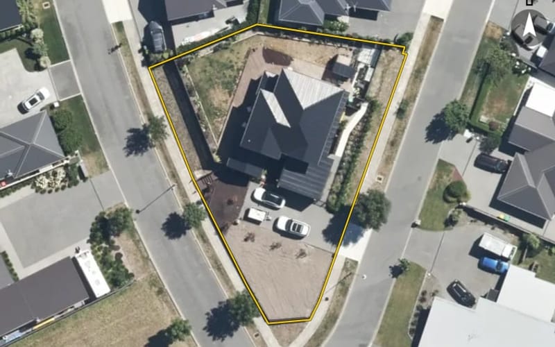 1 De Surville Way