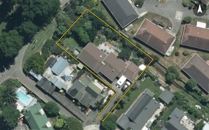 10 Byron Place