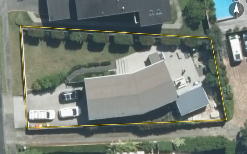 8 Asbury Crescent