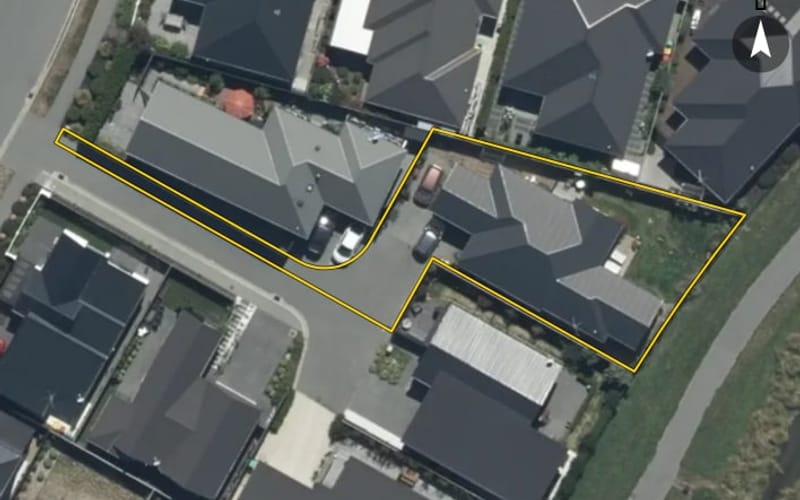 12 Stroma Avenue