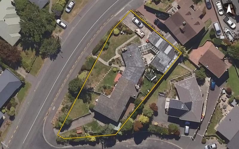 102 Larnach Road