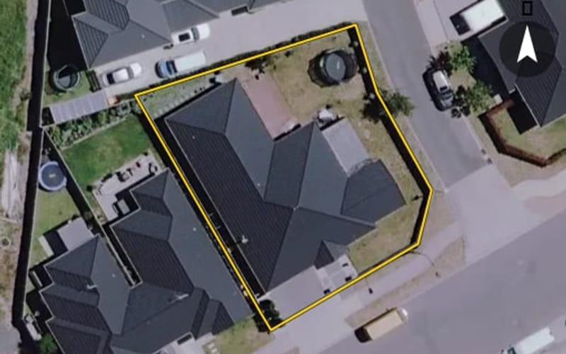 1 Miharo Crescent