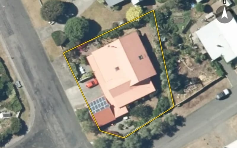 37 Beach Road