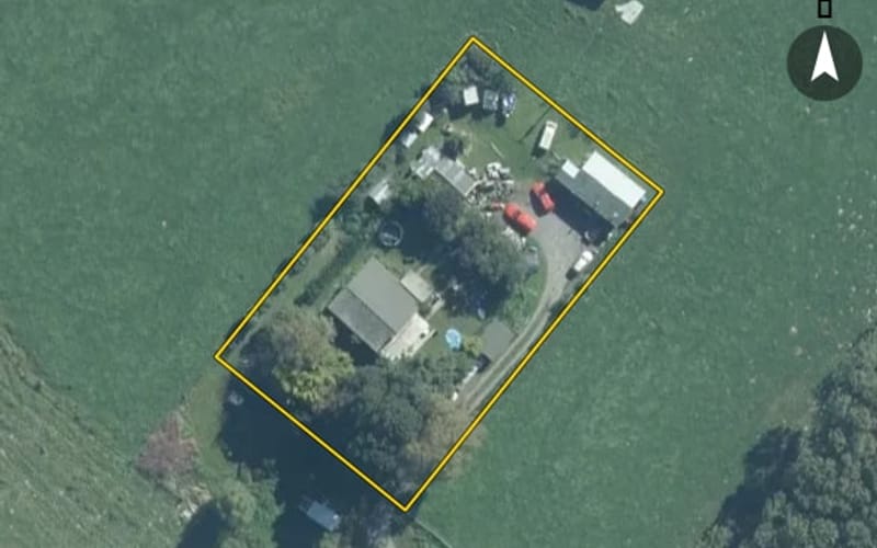 64 Daltons Road