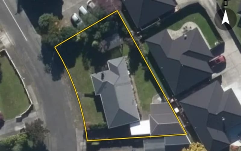 3 Lewis Place