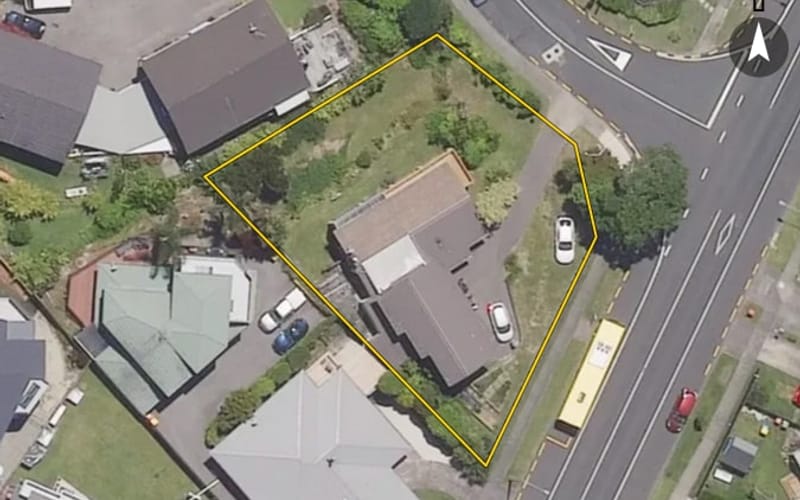 2 Anchorage Grove