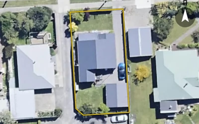 27 Lakings Road