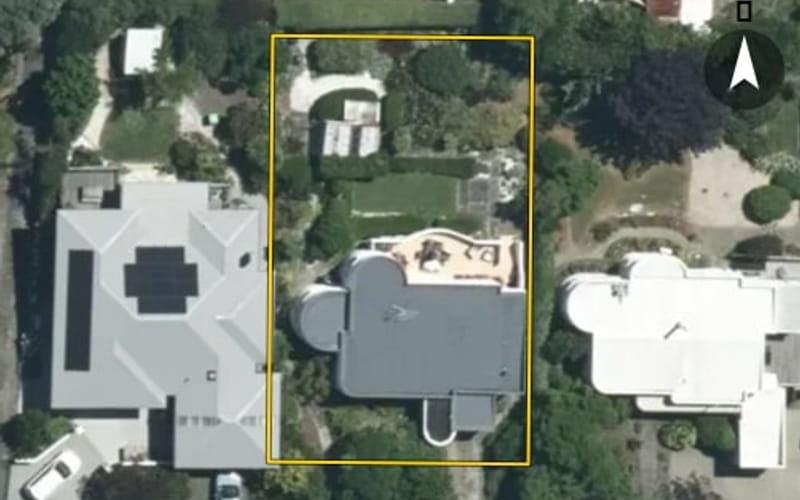 67 Stanley Crescent