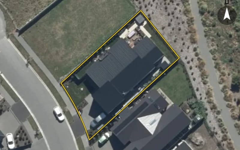 18 Meadow Stream Drive