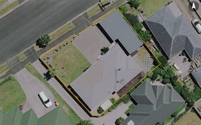 6 Hilton Road
