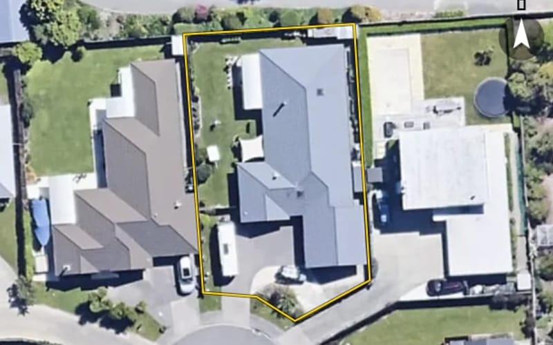 10 Roussel Place