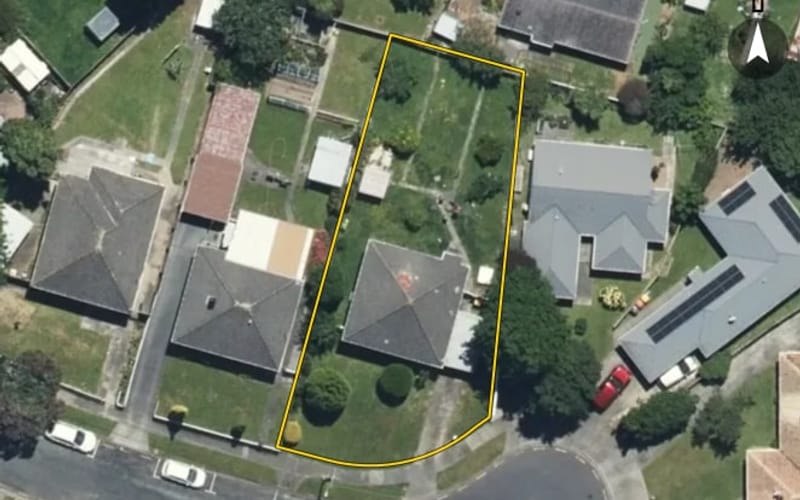 3 Brown Grove