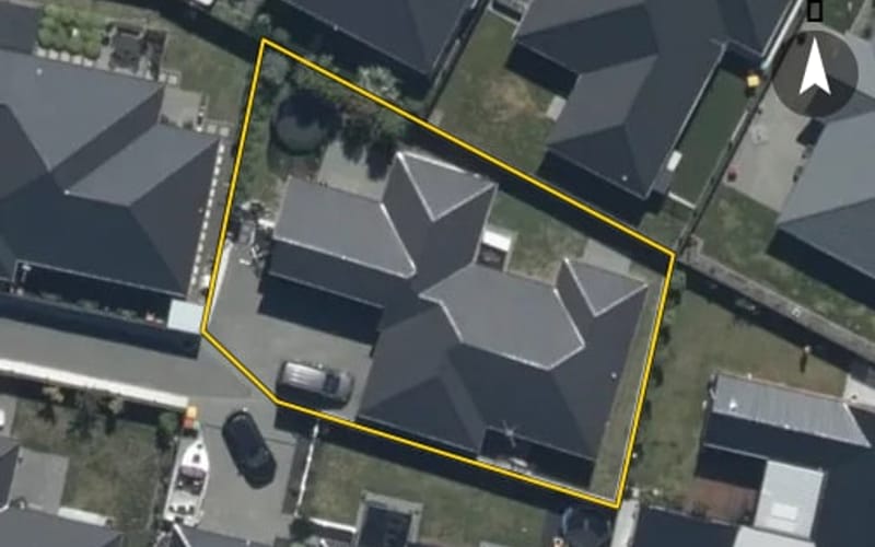8 Selfe Crescent