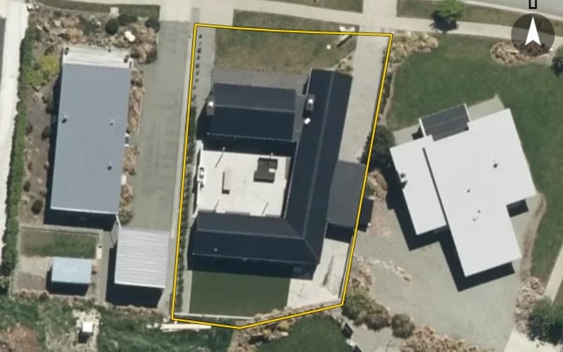 10 Lochinver Avenue