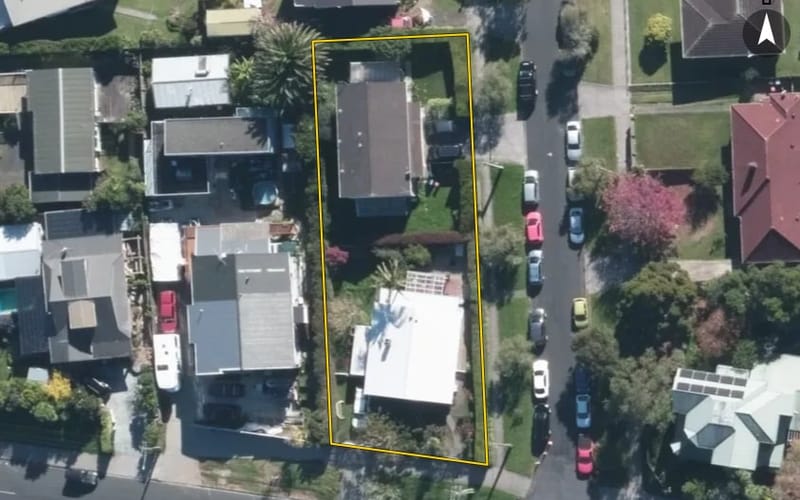2/21 Donegal Street