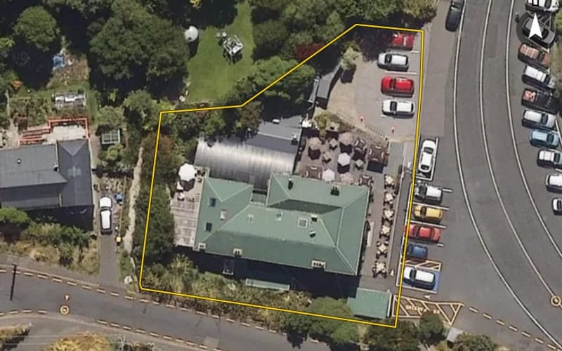 17 Macandrew Road