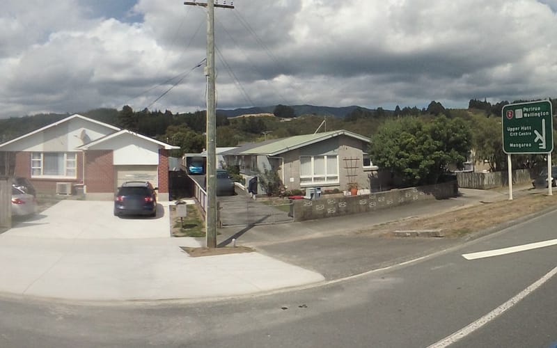 2/1230 Fergusson Drive