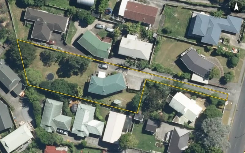 33 Canberra Avenue