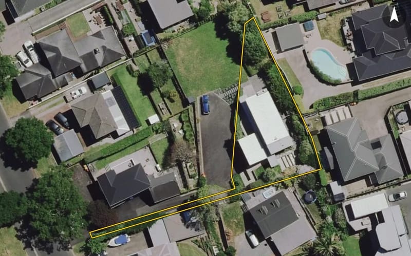 34B Banbury Crescent
