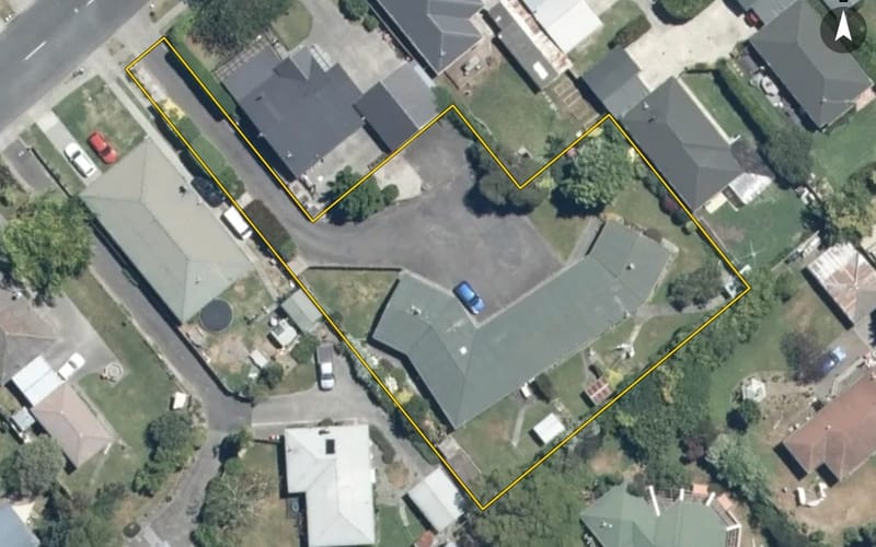 2/211A Park Road North