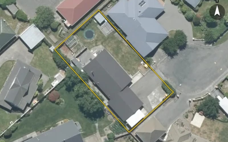 17 Elizabeth Place