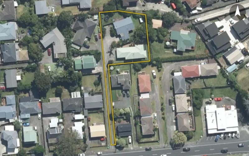 2/15 Manuka Road