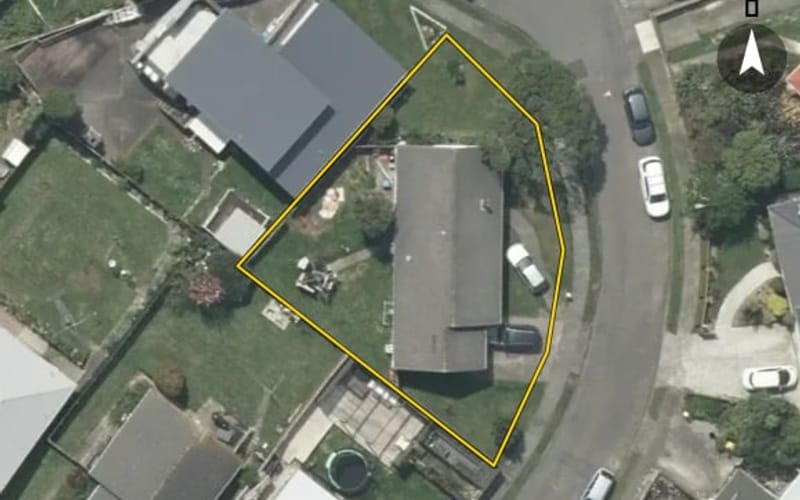 3 Lancewood Grove
