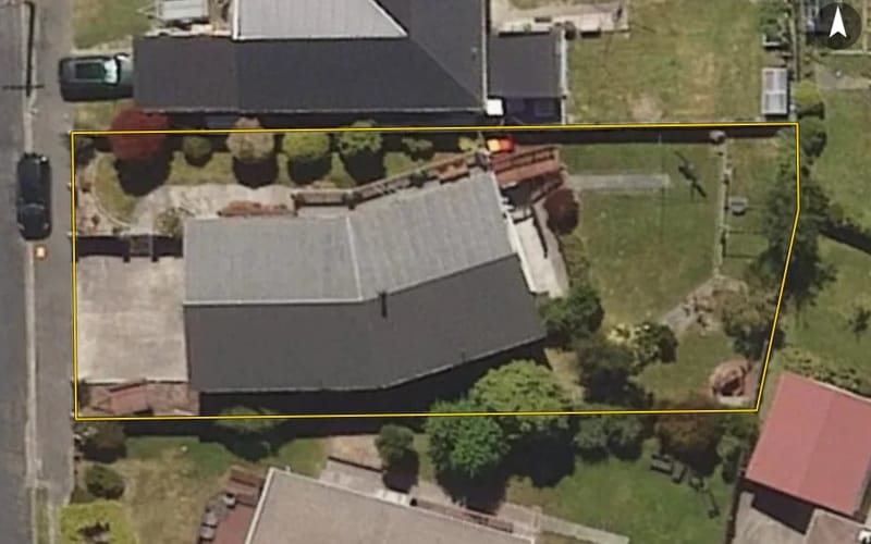 4 Bell Crescent