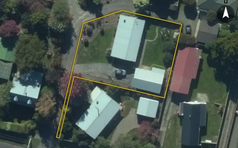 8 Landau Court