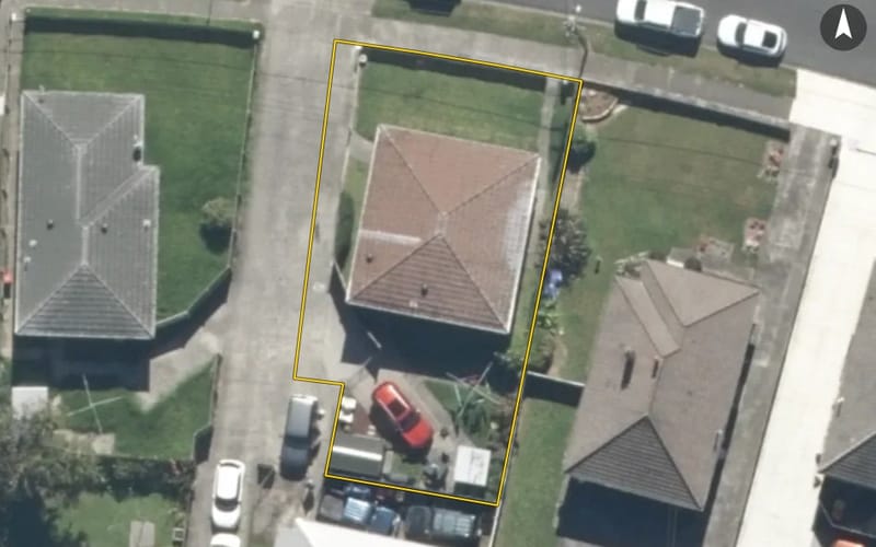 104 Strand Crescent