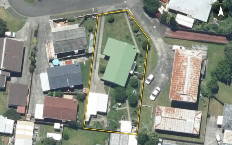 13 Saunders Place