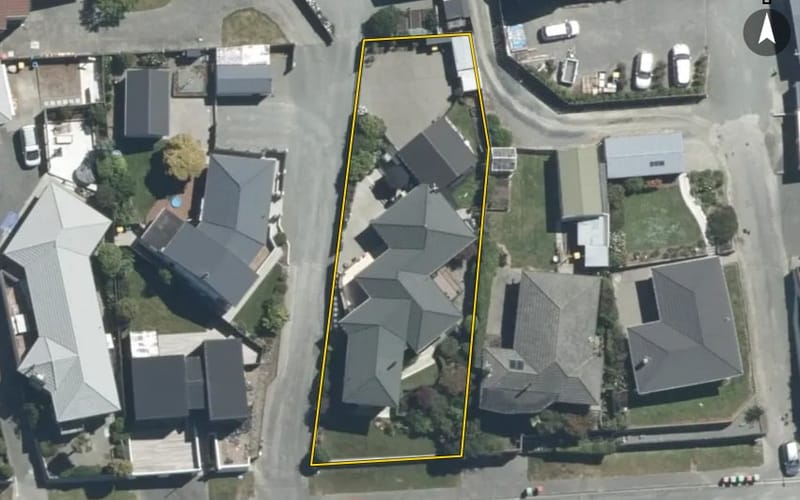 13B Marchwiel Street