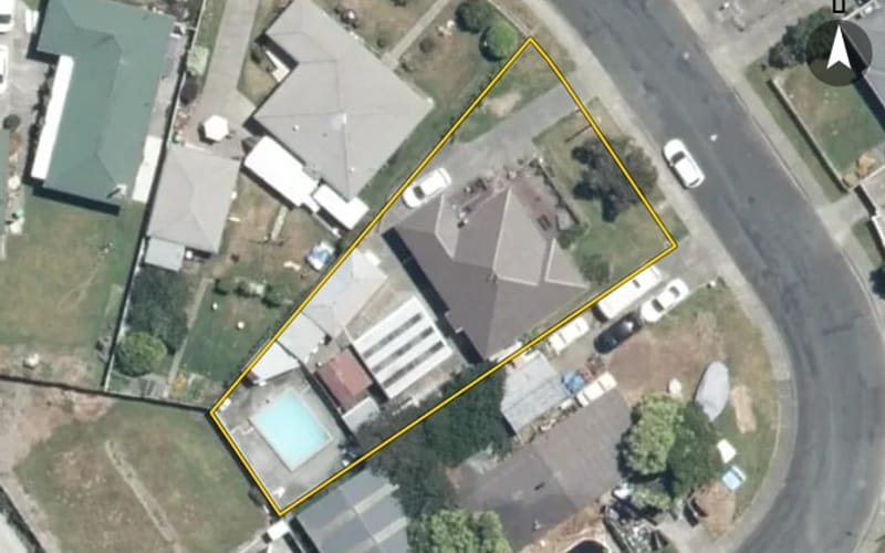 1211 Norfolk Crescent