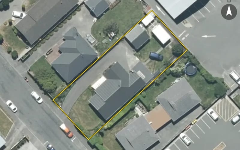 6 Queens Drive