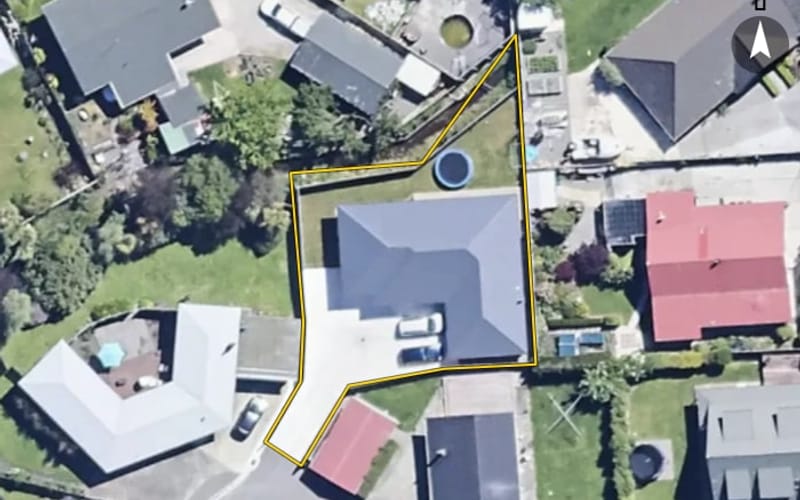 7B Corry Crescent
