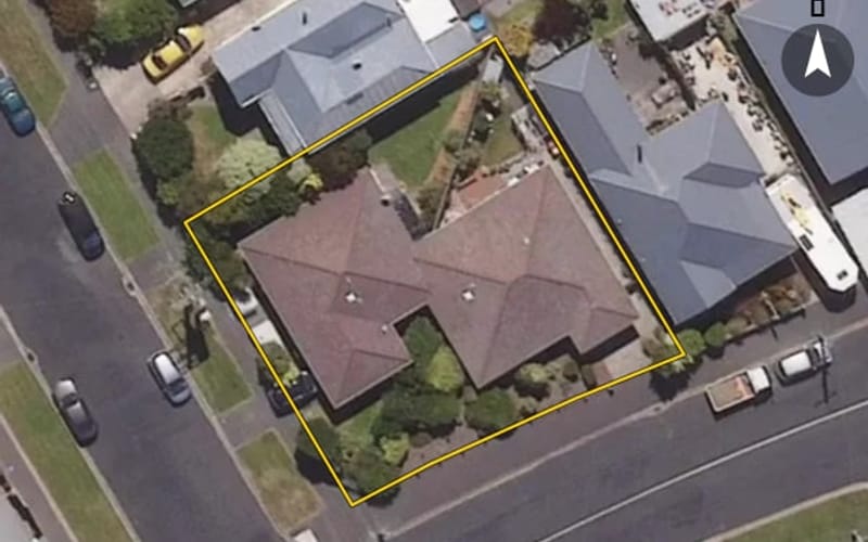 15A Kings Avenue