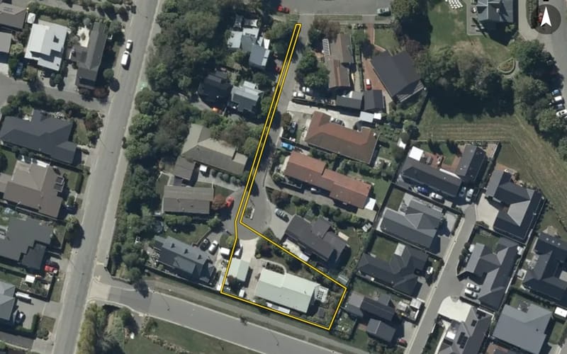 9 Bridgemere Lane