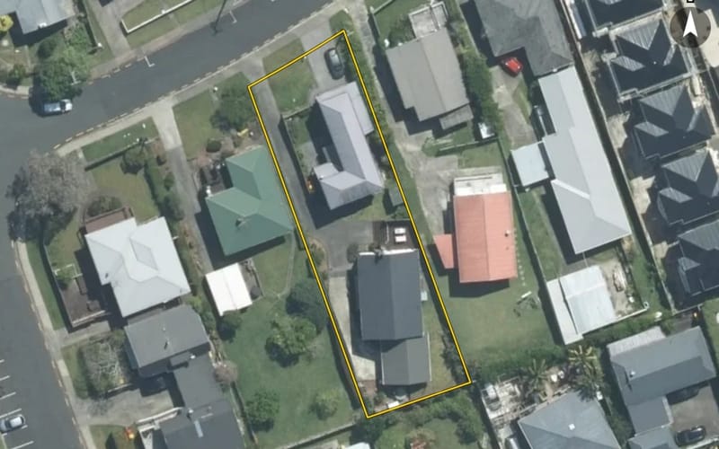 1/16 Pax Avenue